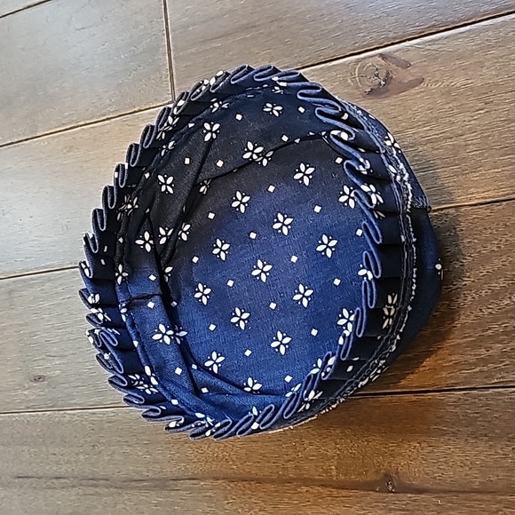 Longaberger Small Button Basket with Fabric Liner, Vintage 1996 - Picture 5 of 7